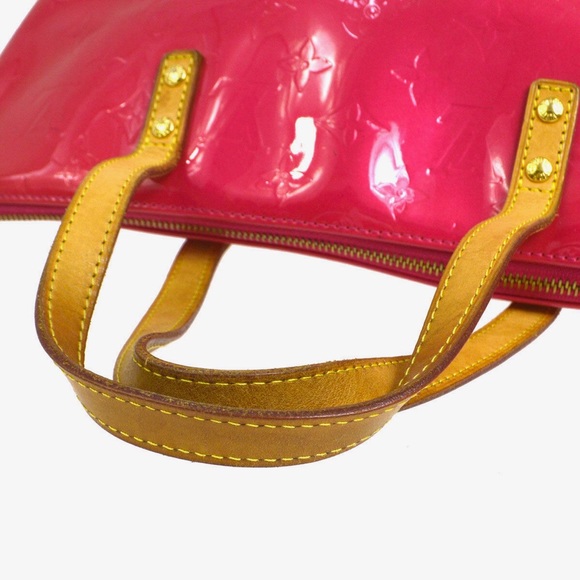 **SOLD**Authentic Louis Vuitton Vernis Bellevue PM** - Picture 7 of 8